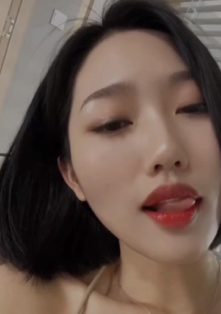 [美女御姐] 长腿御姐阿黑颜（无漏） [1v+185m][百度盘下载]-阿黑颜